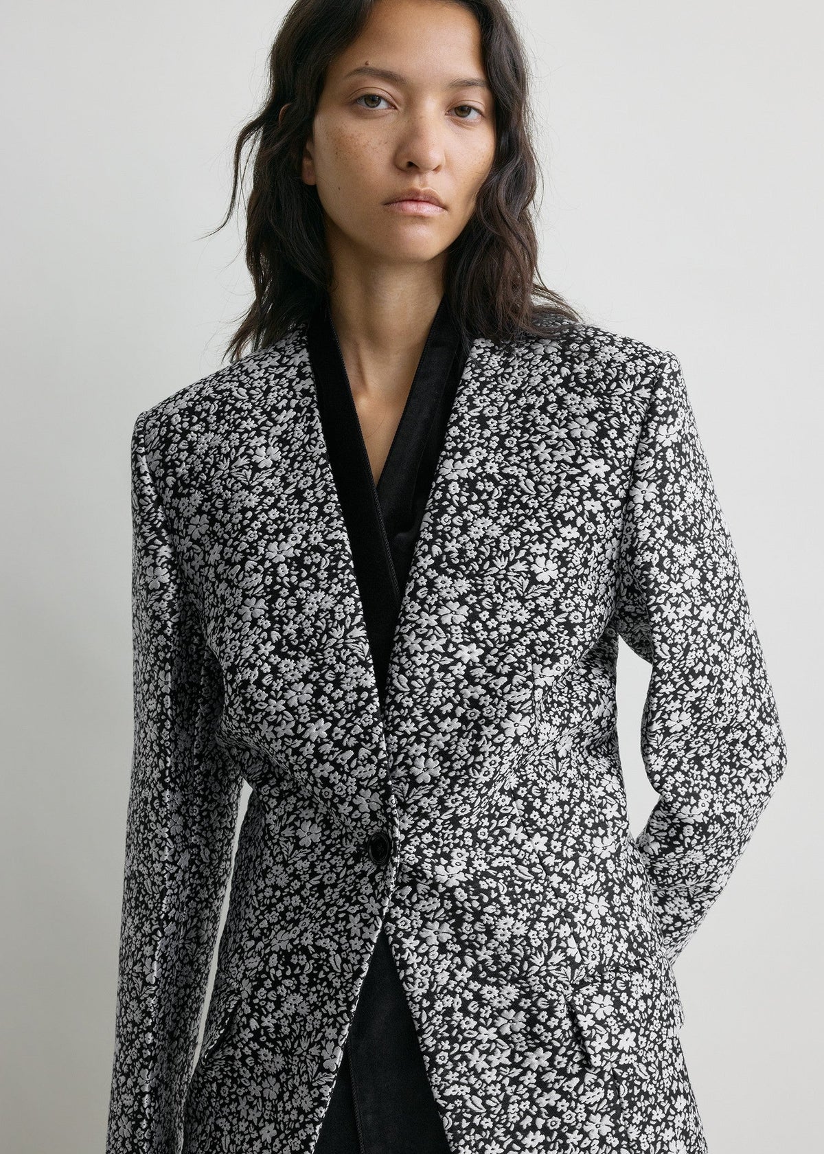 Floral slouch blazer white/black