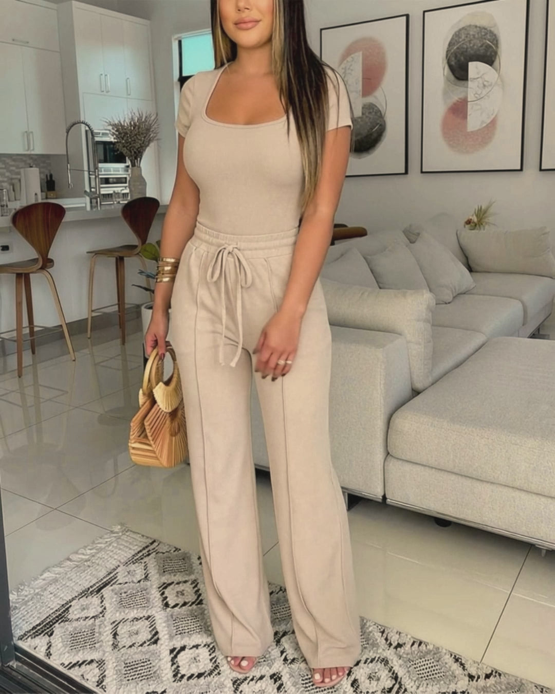 2 Pieces Outfit U-Neck Short Sleeve Slim Fit Ribbed Bodysuit and Drawstring Elastic Waist Seam Front Pants Casual Versatile Set